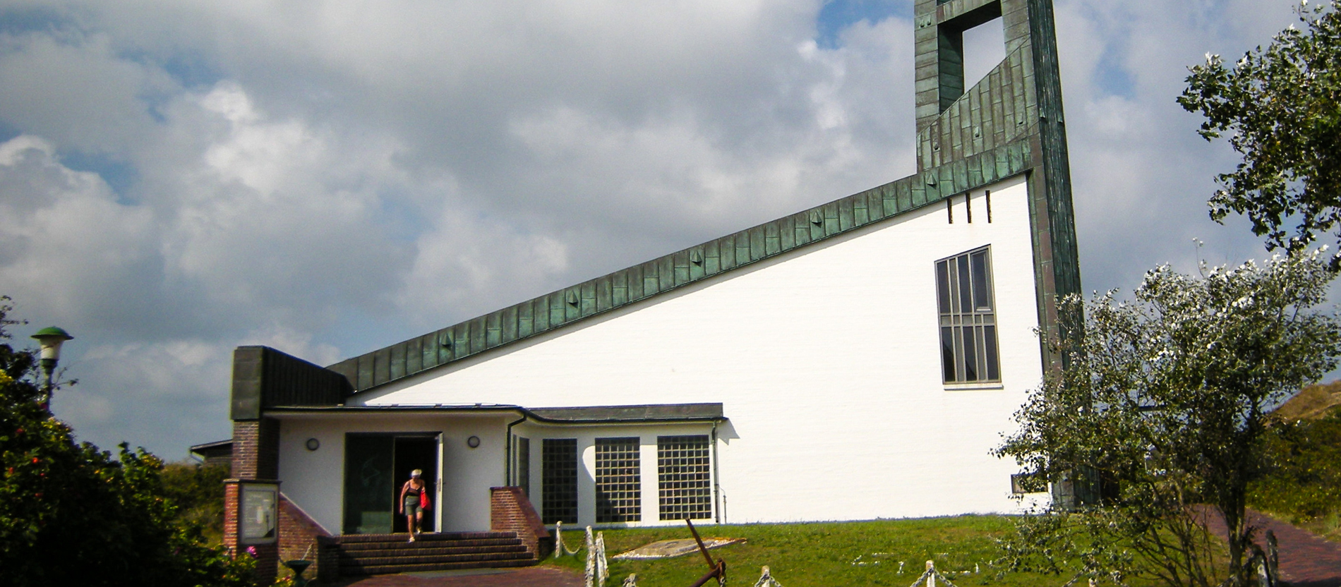 Die Kirche Sankt Nikolaus auf Langeoog.