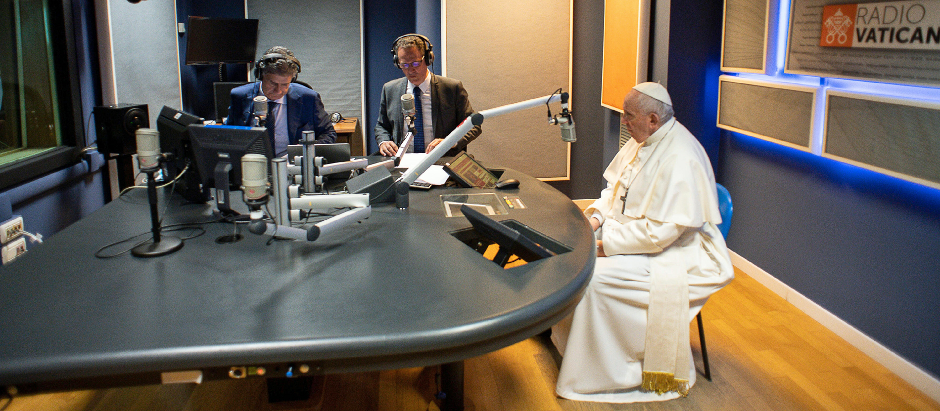 Papst Franziskus bei Radio Vatikan