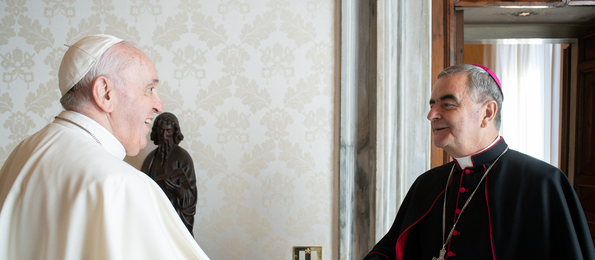 Papst Franziskus empfängt Nuntius Nikola Eterovic