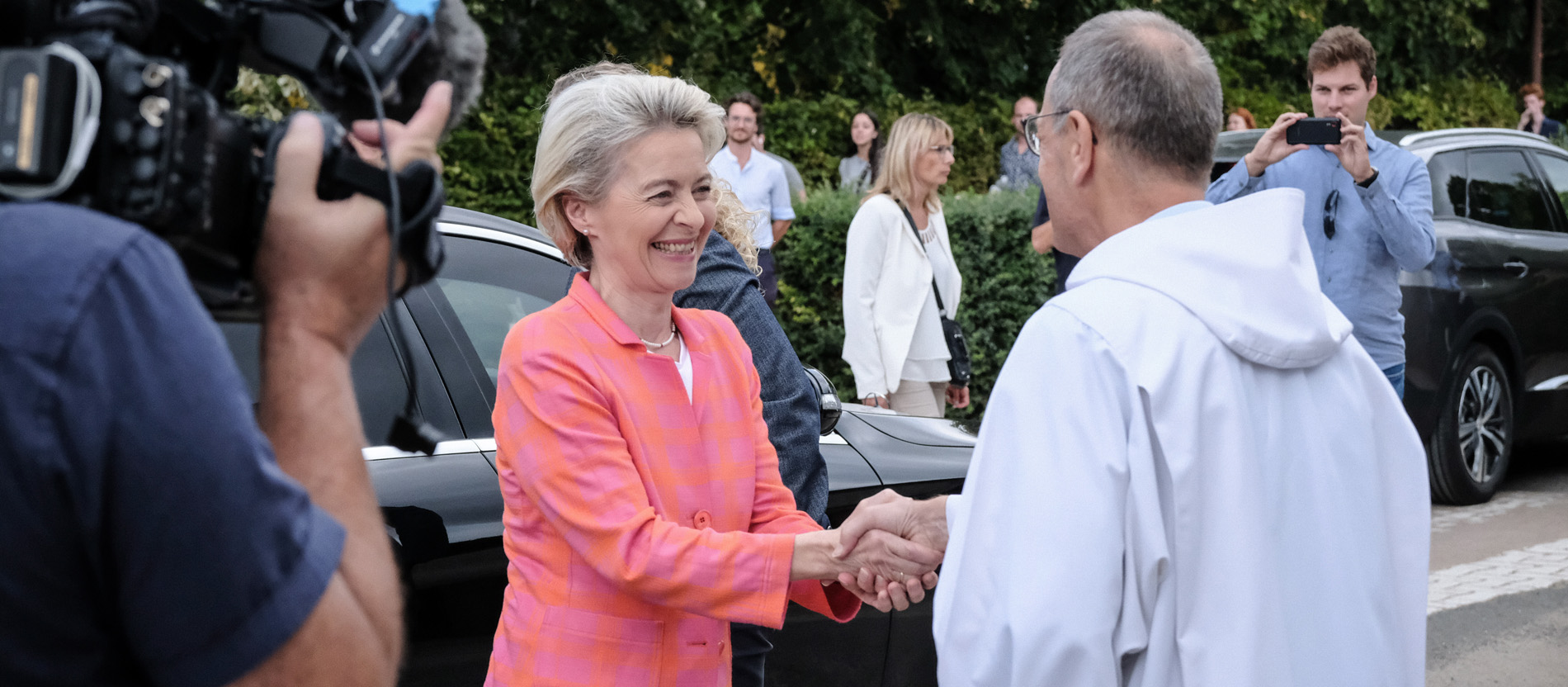 Ursula von der Leyen und Frere Alois