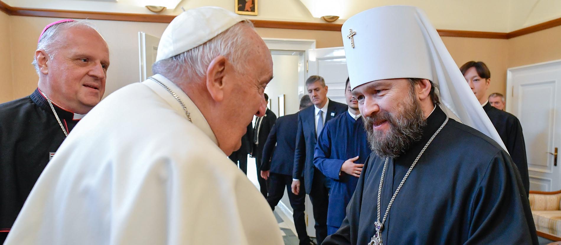 Papst Franziskus und Erzbischof Hilarion