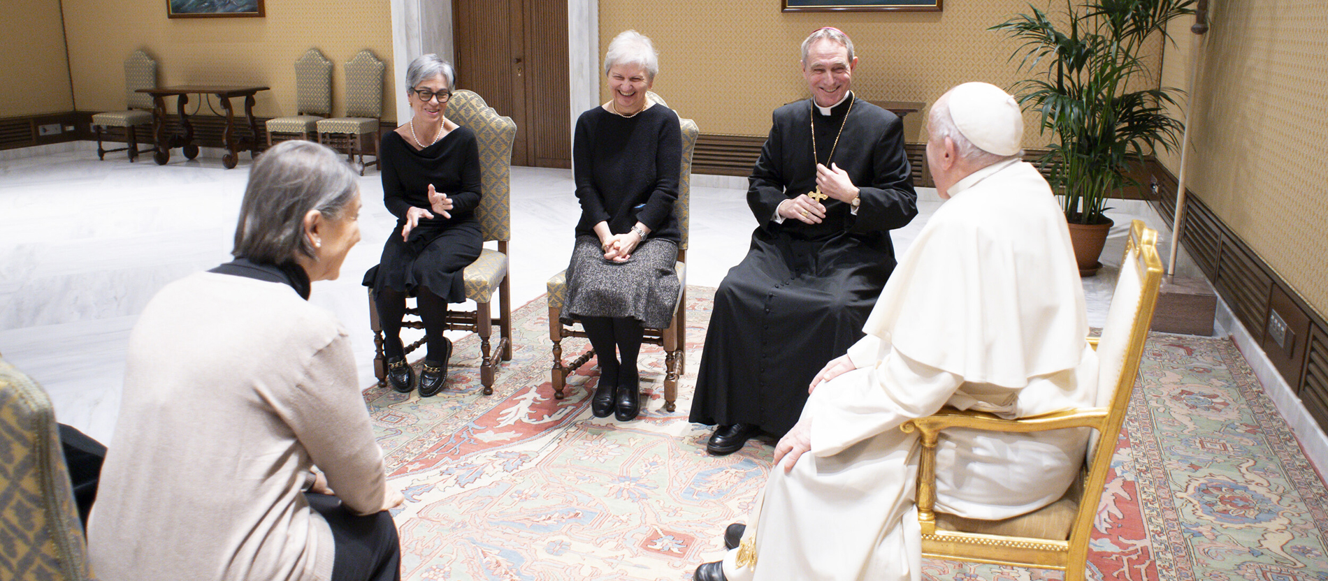 Erzbischof Georg Gänswein bei einer Audienz mit Papst Franziskus