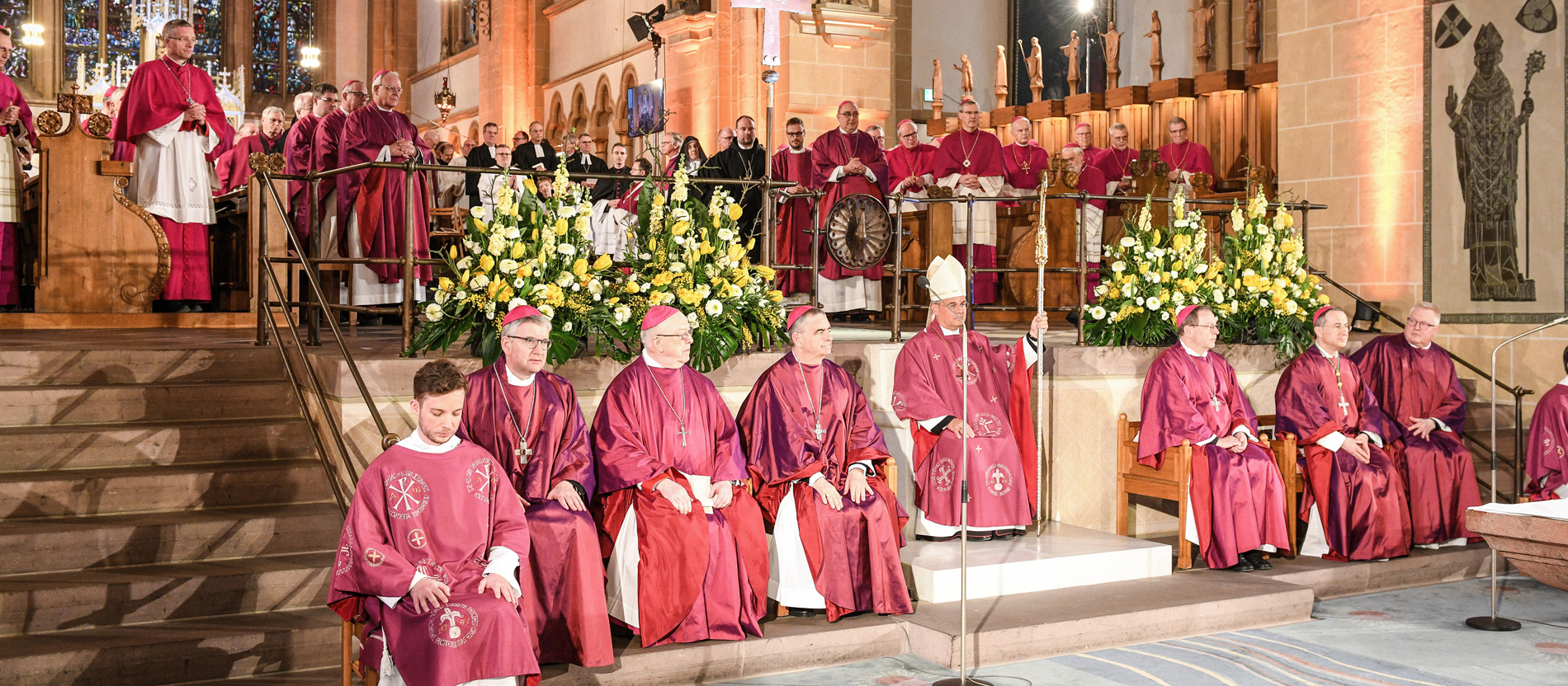 Gottesdienst mit Amtseinführung von Erzbischof Udo Bentz