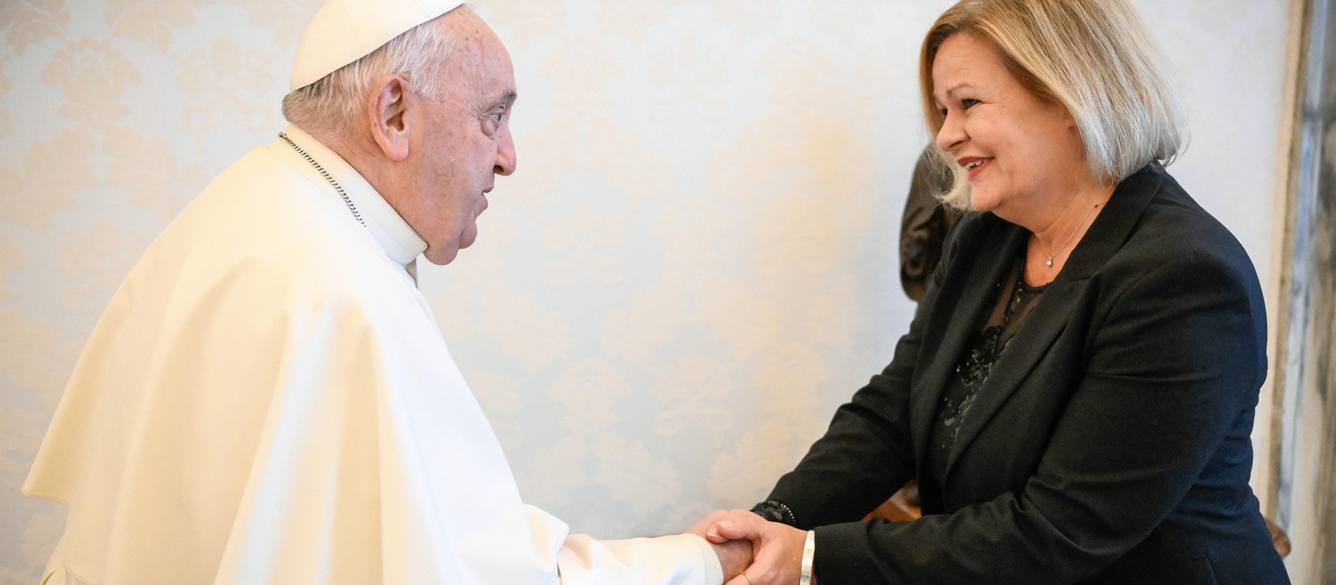 Faeser: Schönstes Erlebnis meiner Amtszeit war Audienz beim Papst