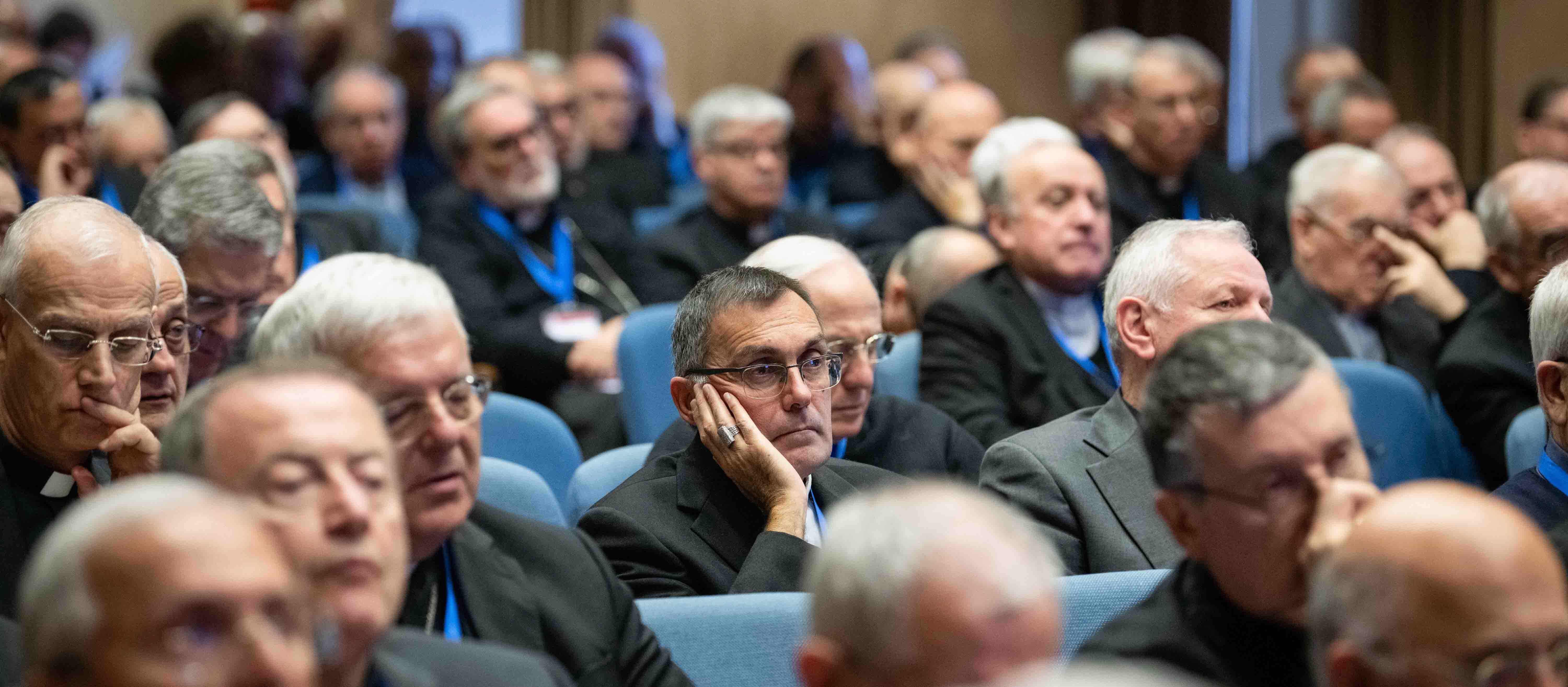 Vatikan: Italiens Bischöfe sollen Missbrauchsaufarbeitung forcieren