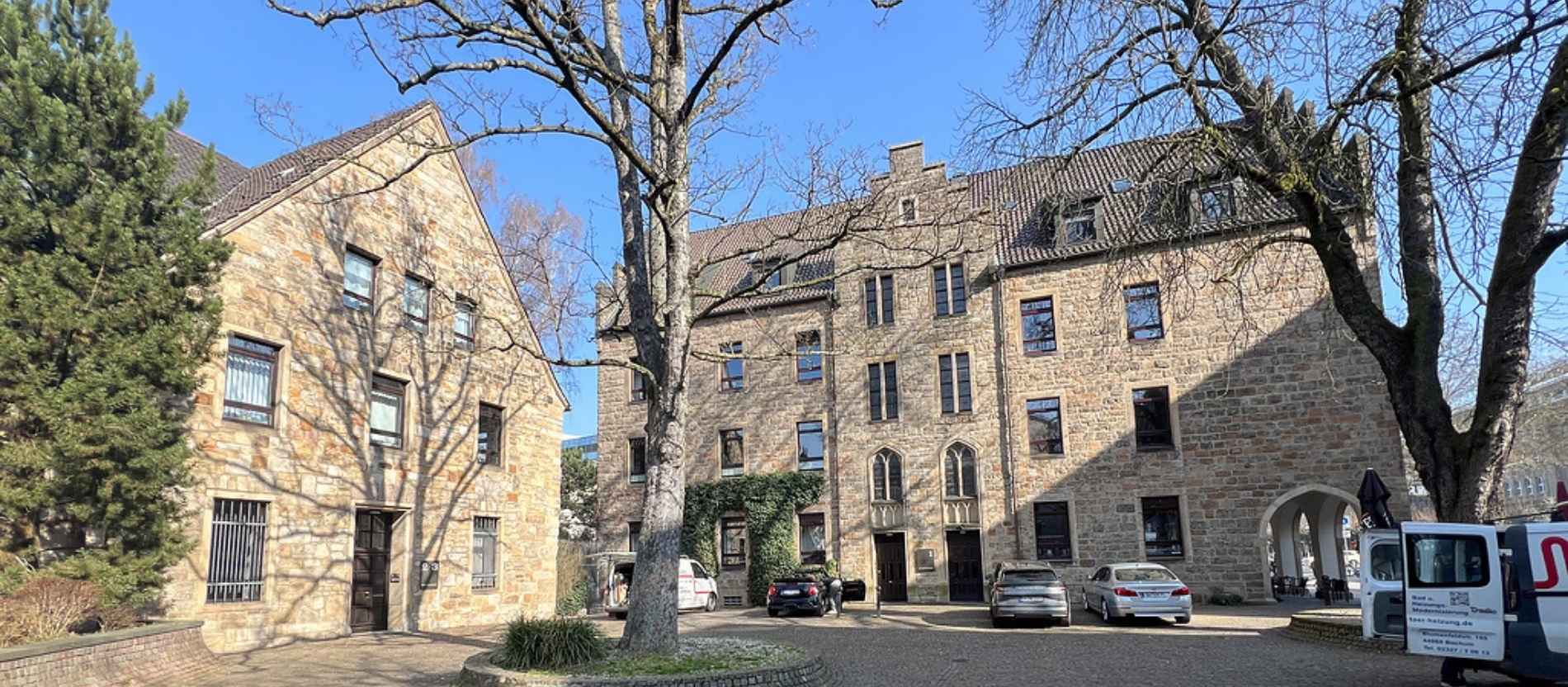 Im Propsteihof Sankt Johannes Baptist  liegt der neue Konvent der Sießener Franziskanerinnen.