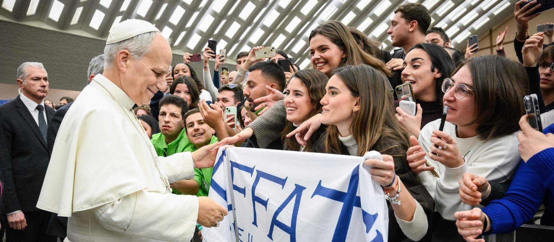 Papst Leo XIV. trifft katholische Jugendliche