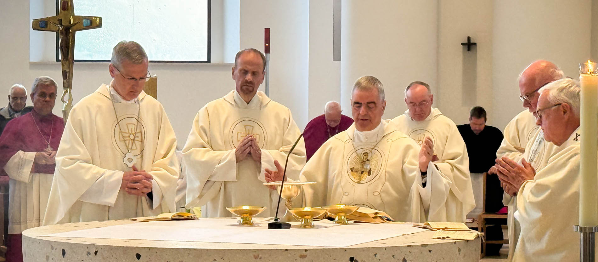 "Wir haben Ihnen viel zu verdanken" – Nuntius Eterovic verabschiedet