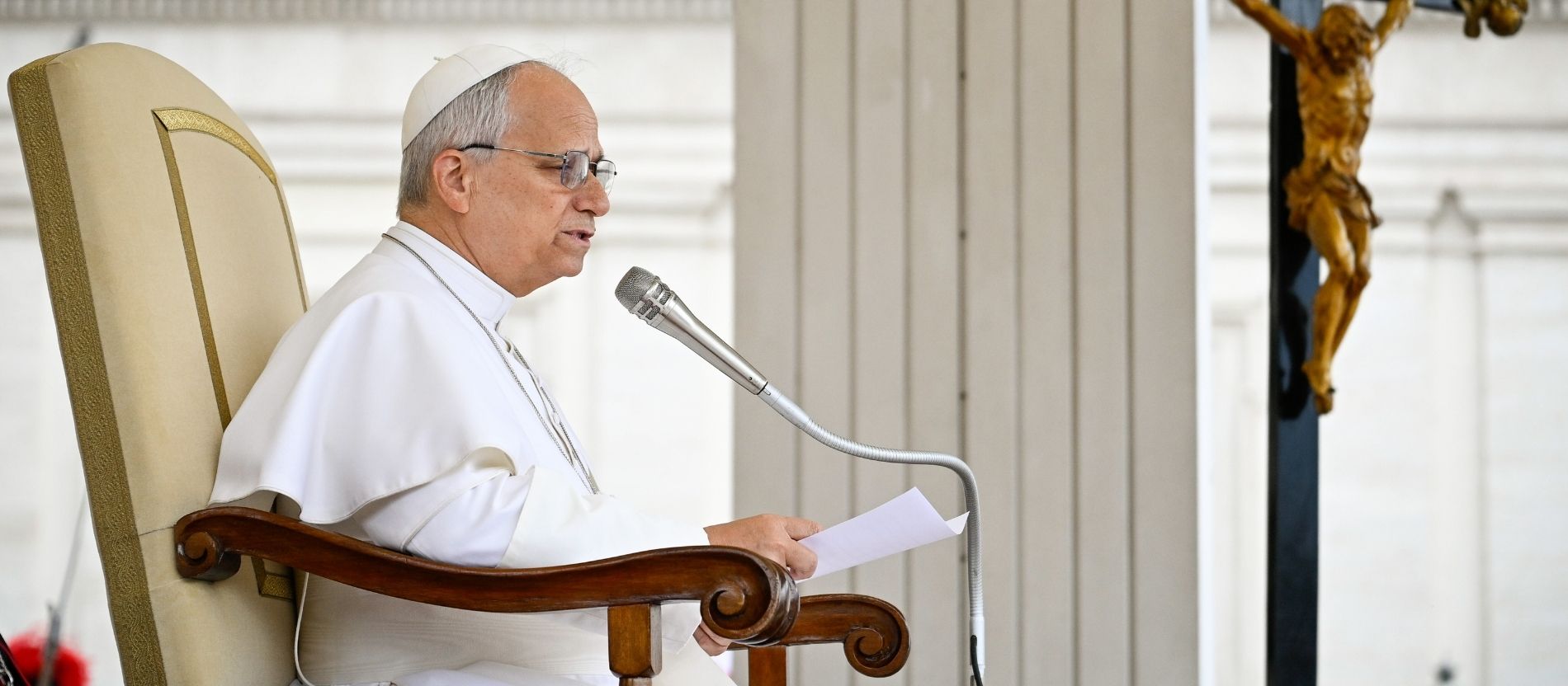 Papst Leo XIV. spricht bei der Generalaudienz