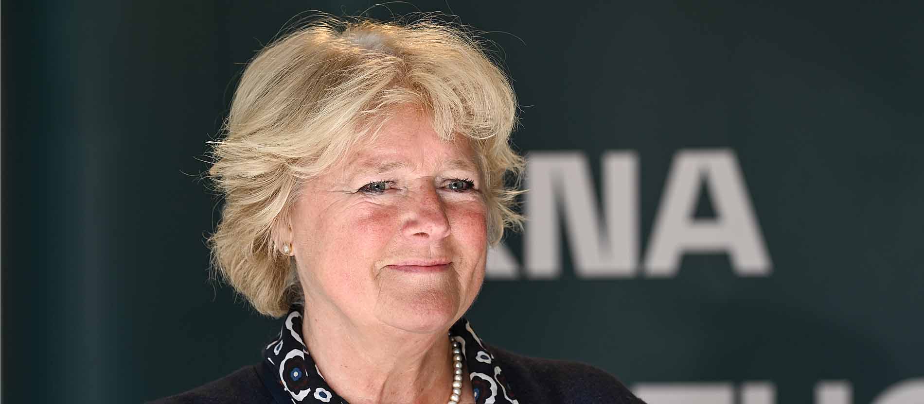 Monika Grütters: Wir sollten nicht mehr Kirchen aufgeben als nötig