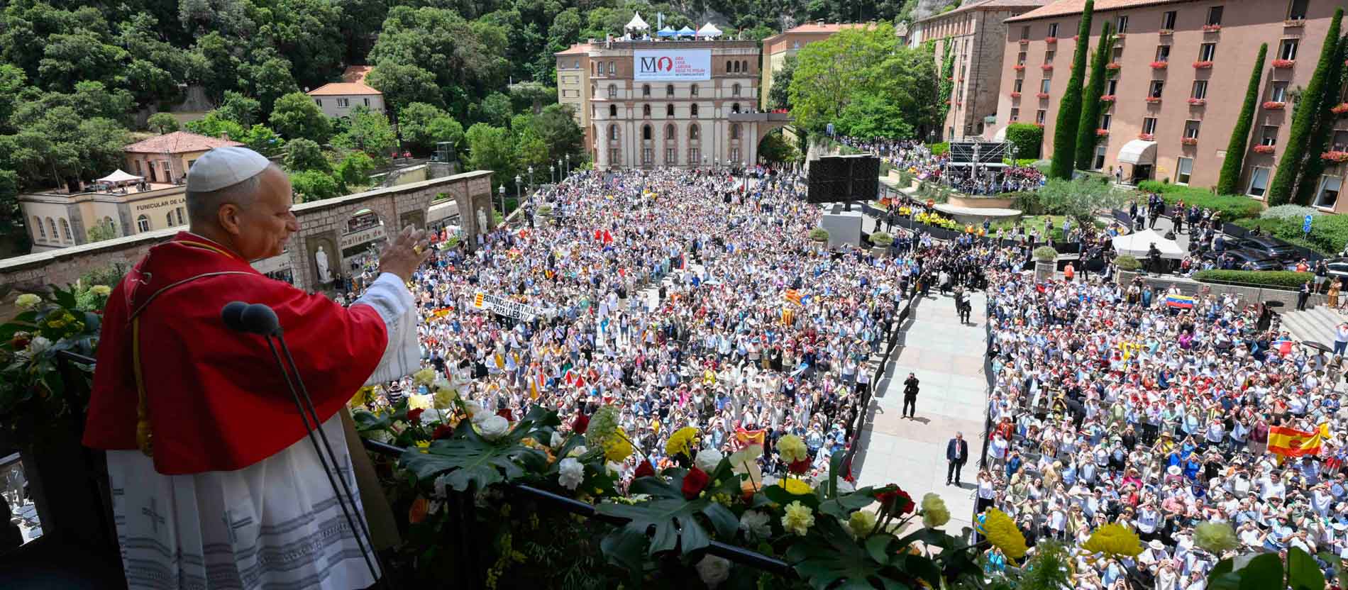 Papst Leo XIV. besucht Kloster Montserrat