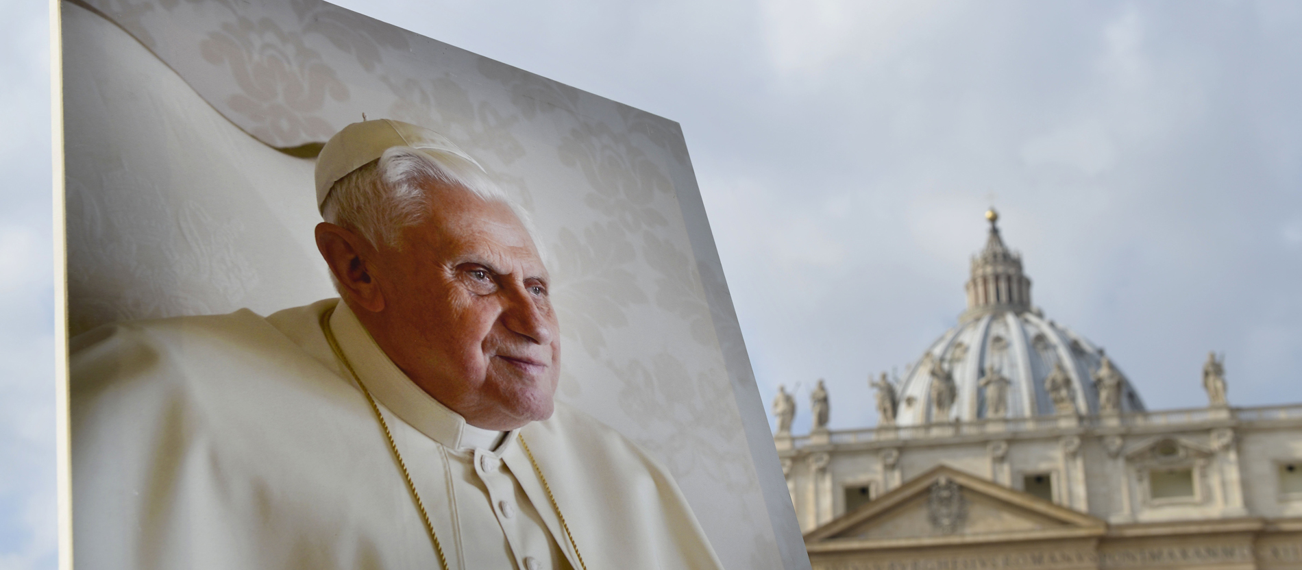 Angelusgebet mit Papst Benedikt XVI. am 17. Februar 2013 auf dem Petersplatz in Rom.