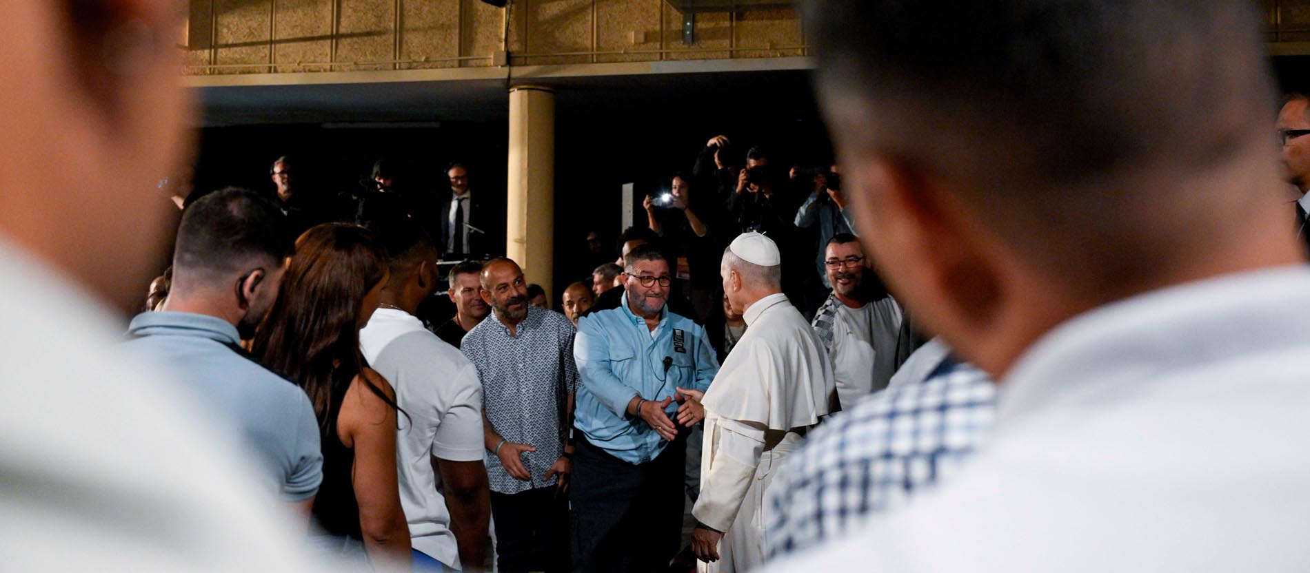 Papst Leo XIV. besucht Justizvollzugsanstalt