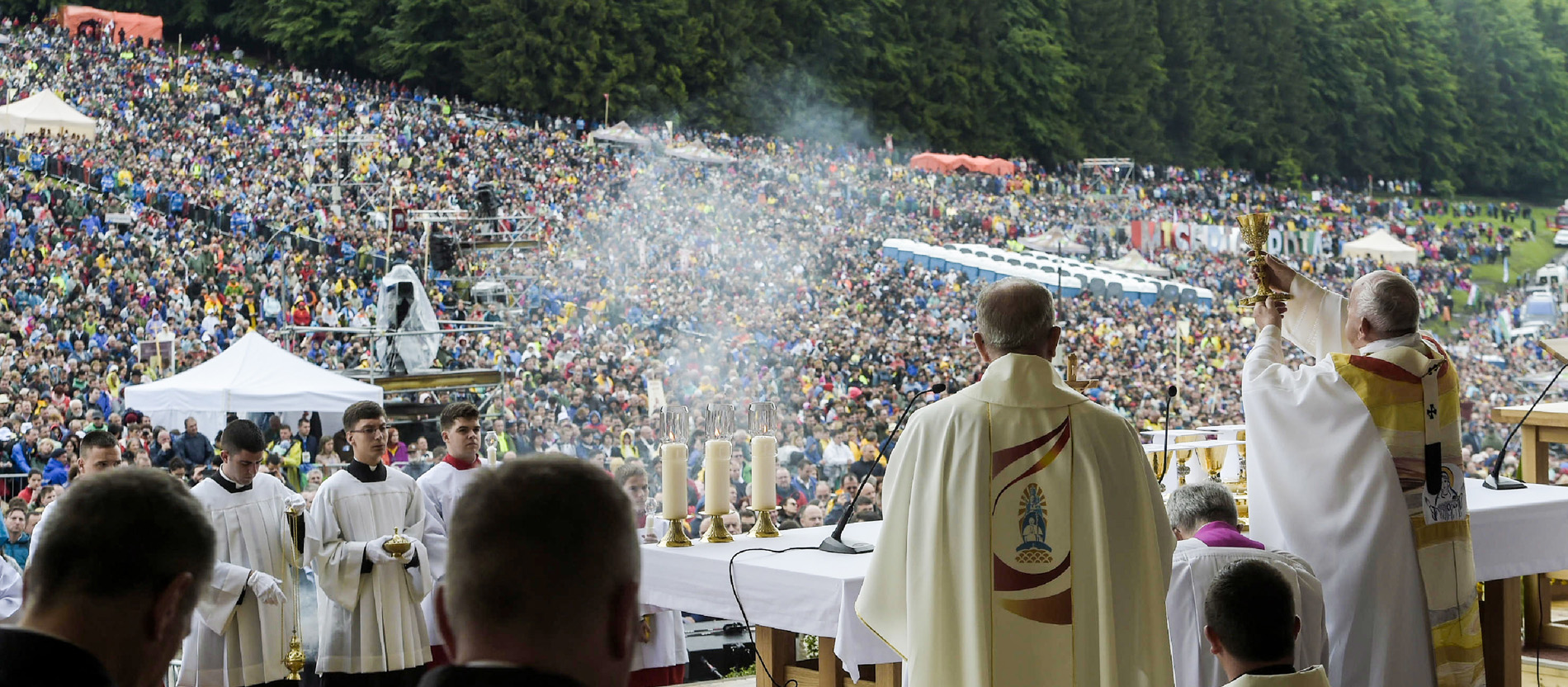  Papst Franziskus zelebriert Messe in Sumuleu Ciuc, Rumänien