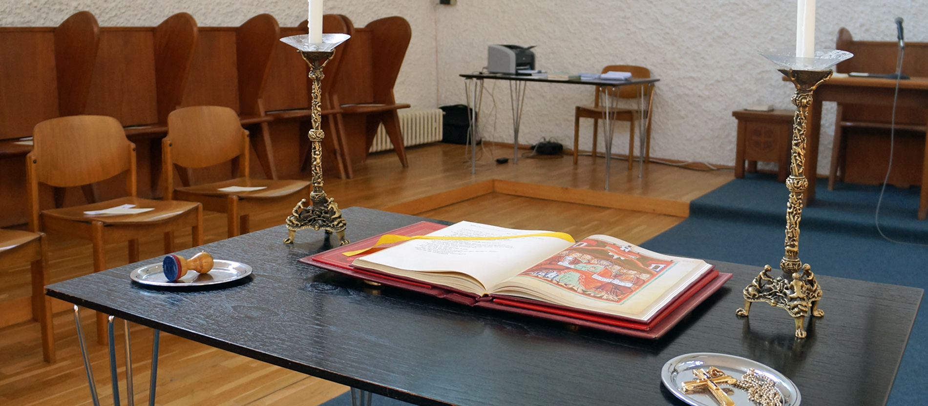 Evangeliar mit Siegel der Abtei und Brustkreuz