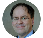 Benedikt Kranemann ist Liturgiewissenschaftler und leitet das Theologische Forschungskolleg an der Universität Erfurt.