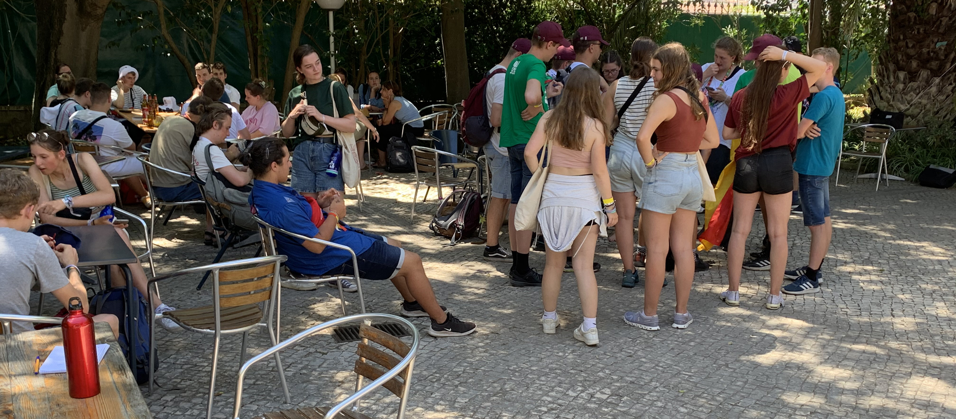 Jugendliche treffen sich im deutschen Pilgerzentrum beim Weltjugendtag