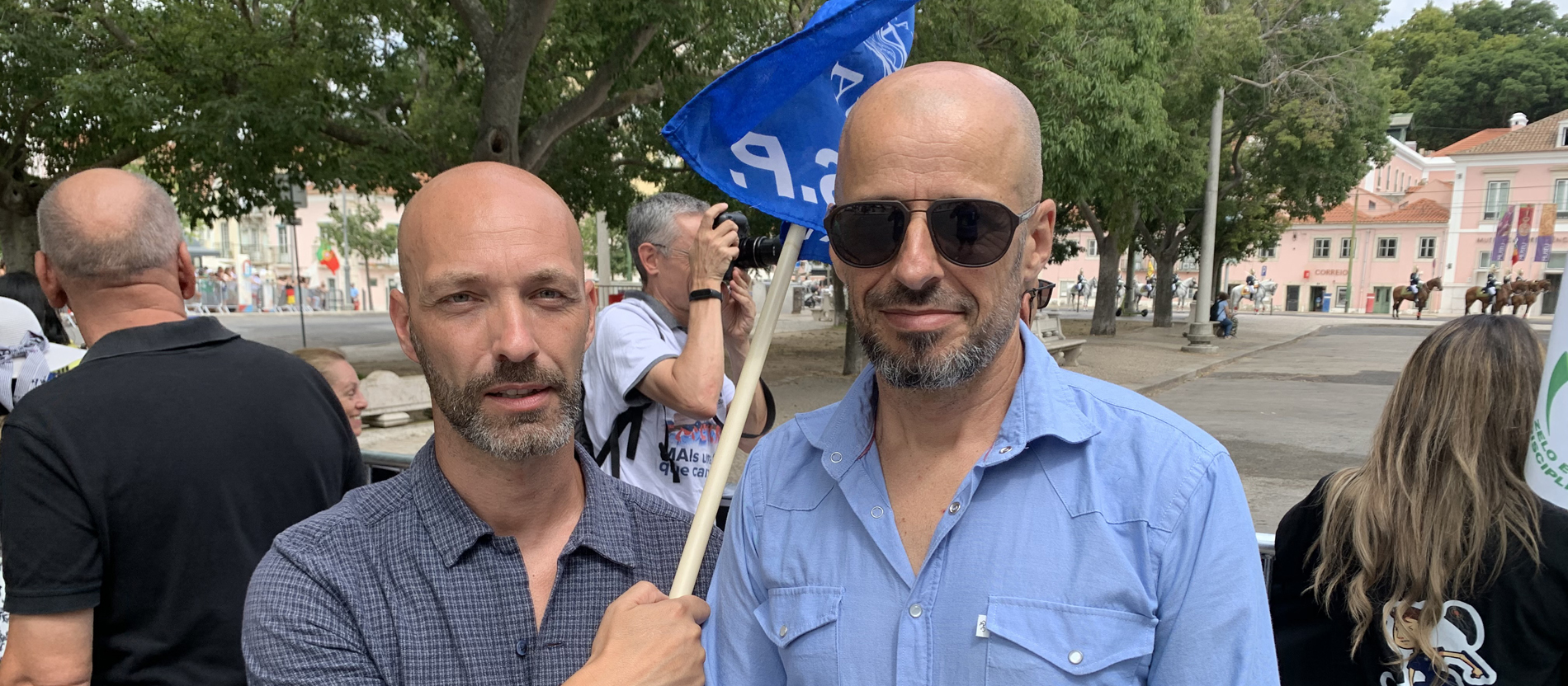 Felipe Vasco und Paulo Macedo bei einer Demonstration am Rande des Weltjugendtags