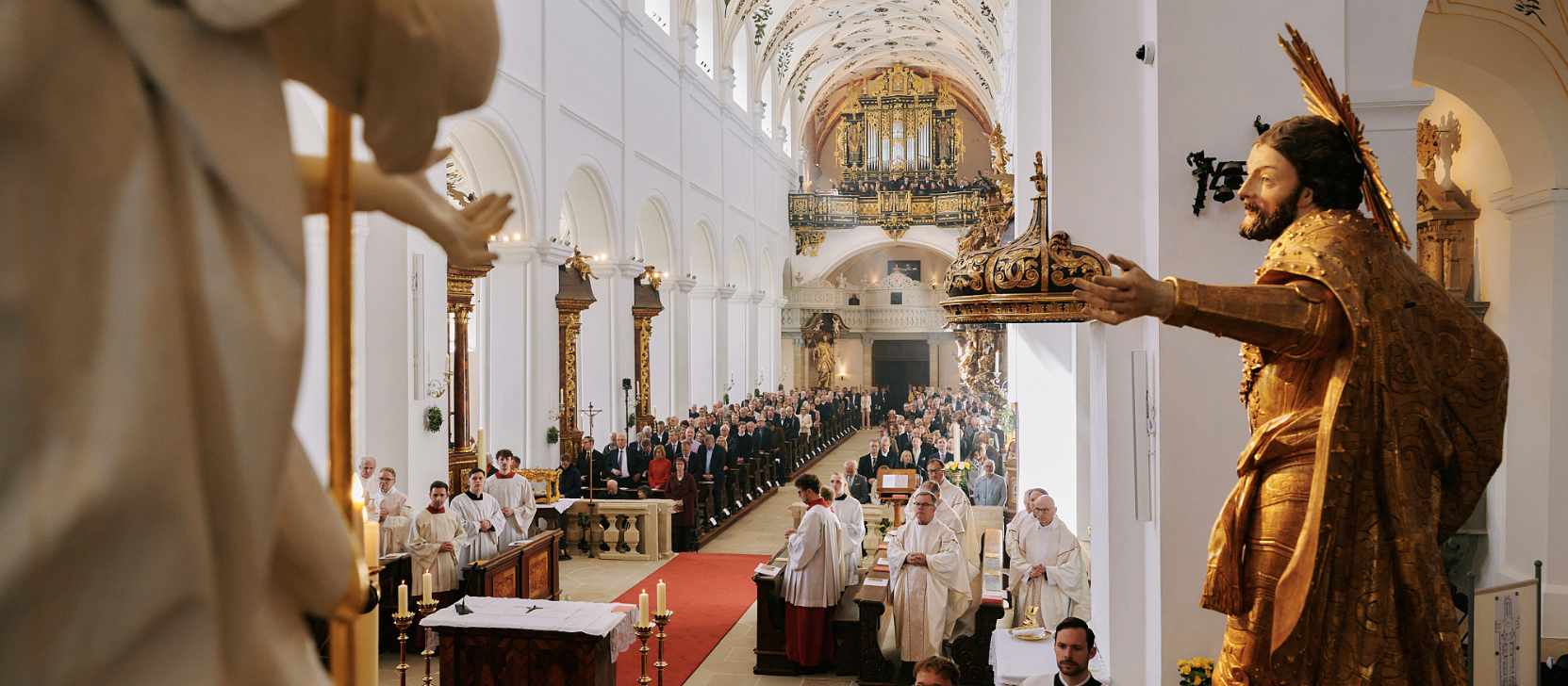Klosterkirche St. Michelsberg: Zahlreiche Gäste bei Wiedereröffnung 