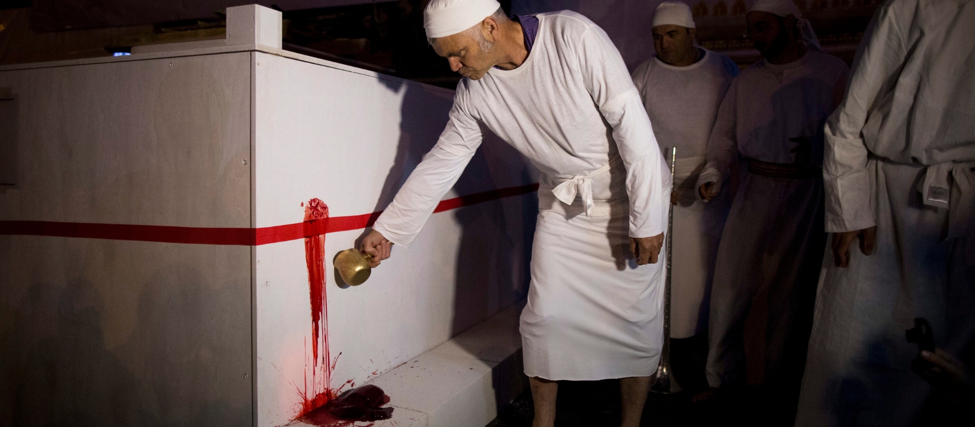 Rote Kühe und ein weißer Altar machen Christen in Israel große Sorgen