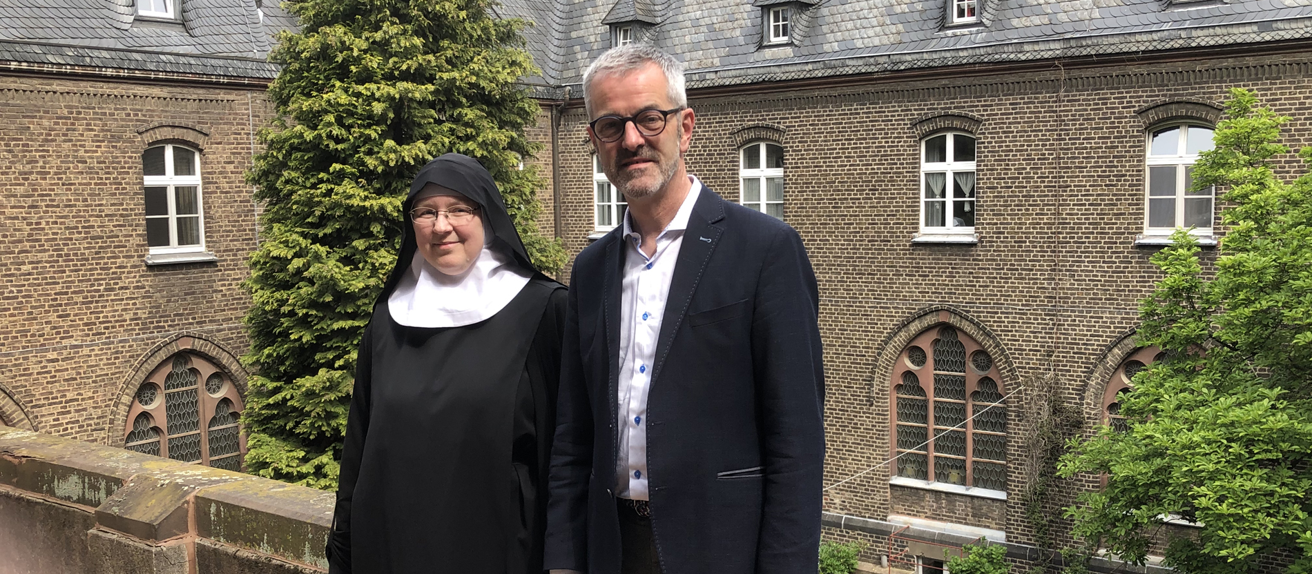 Schwester Emmanuela und Thomas Frings
