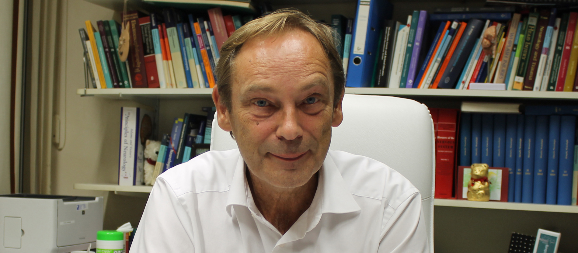 Professor Wolfgang Müllges im Porträt.