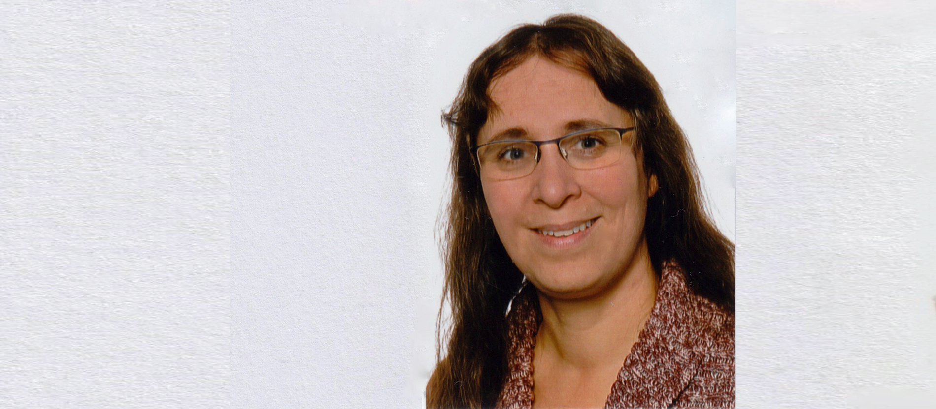 Joanna Maria Otto ist Autorin und war zuvor Naturwissenschaftlerin und Dominikanerin