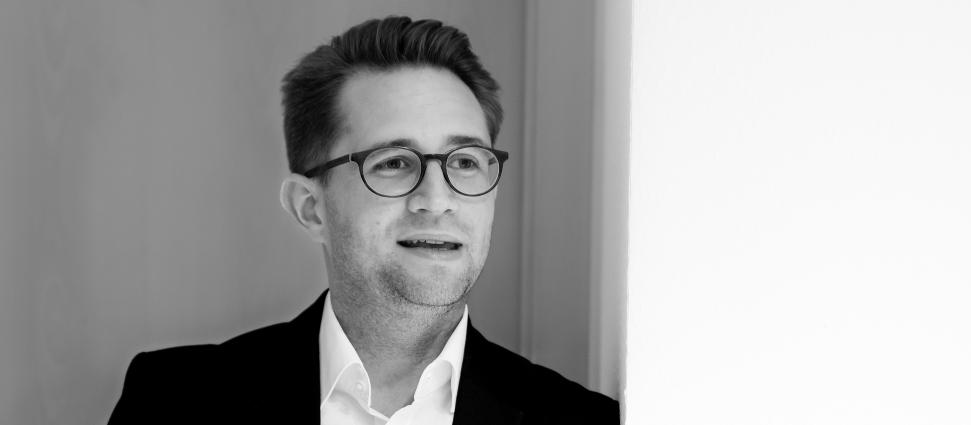 Dr. Johannes Stollhof