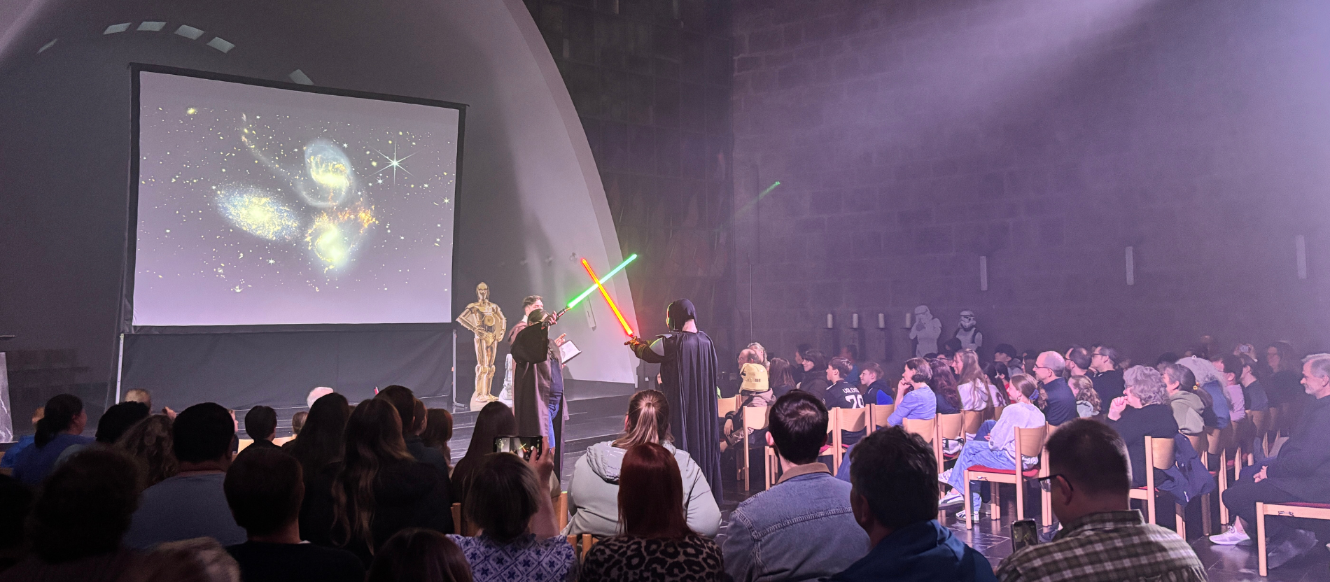 Star Wars Gottesdienst mit Laserschwertkampf