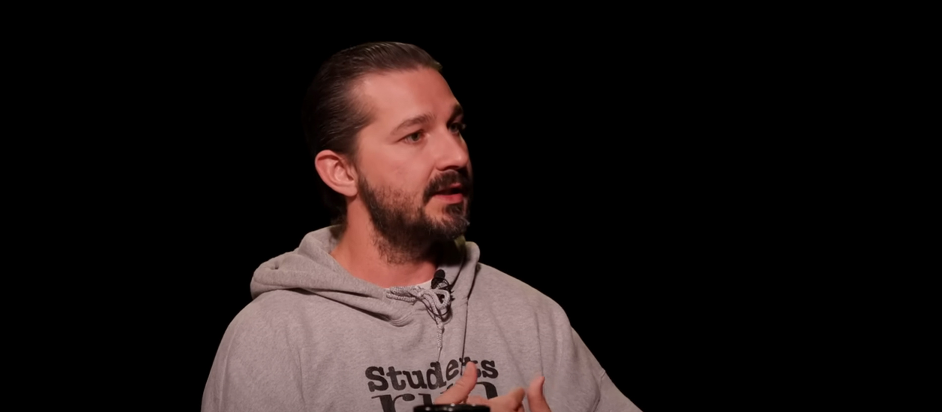 Shia LaBeouf beim Interview