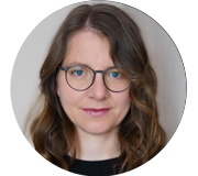Dr. Juliane Eckstein ist Theologin und Alttestamentlerin an der Philosophisch-Theologischen Hochschule Sankt Georgen und an der Johannes Gutenberg-Universität Mainz