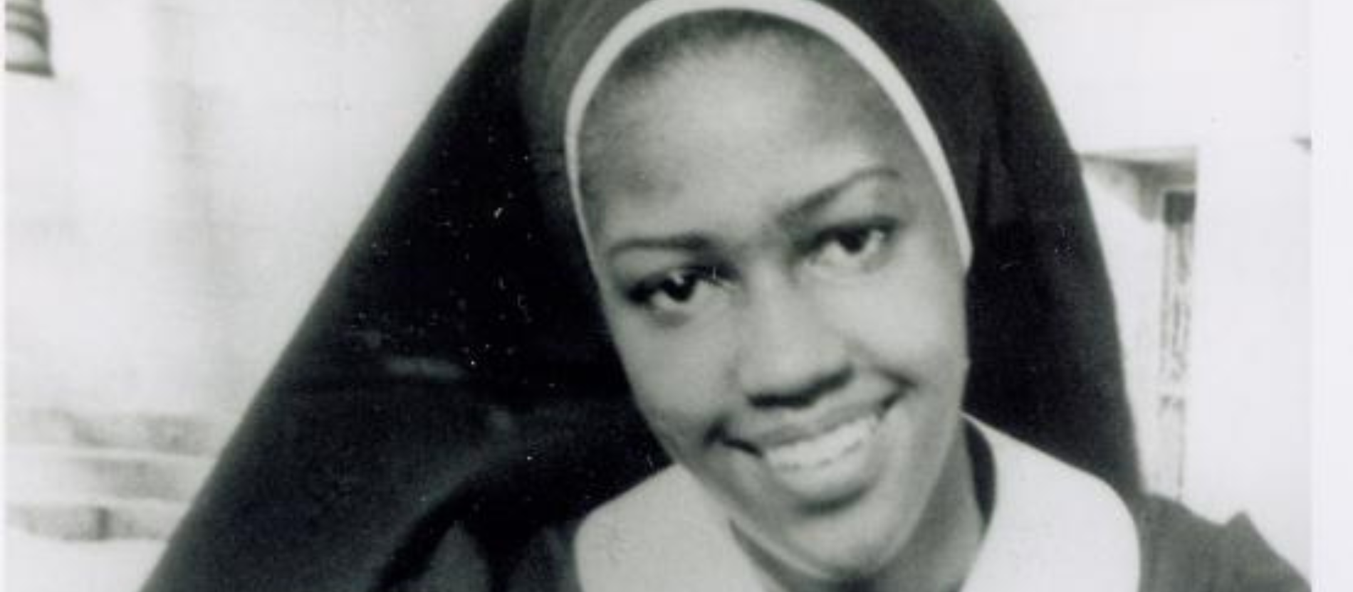 Ein Schwarz-Weiß Bild von Schwester Thea Bowman