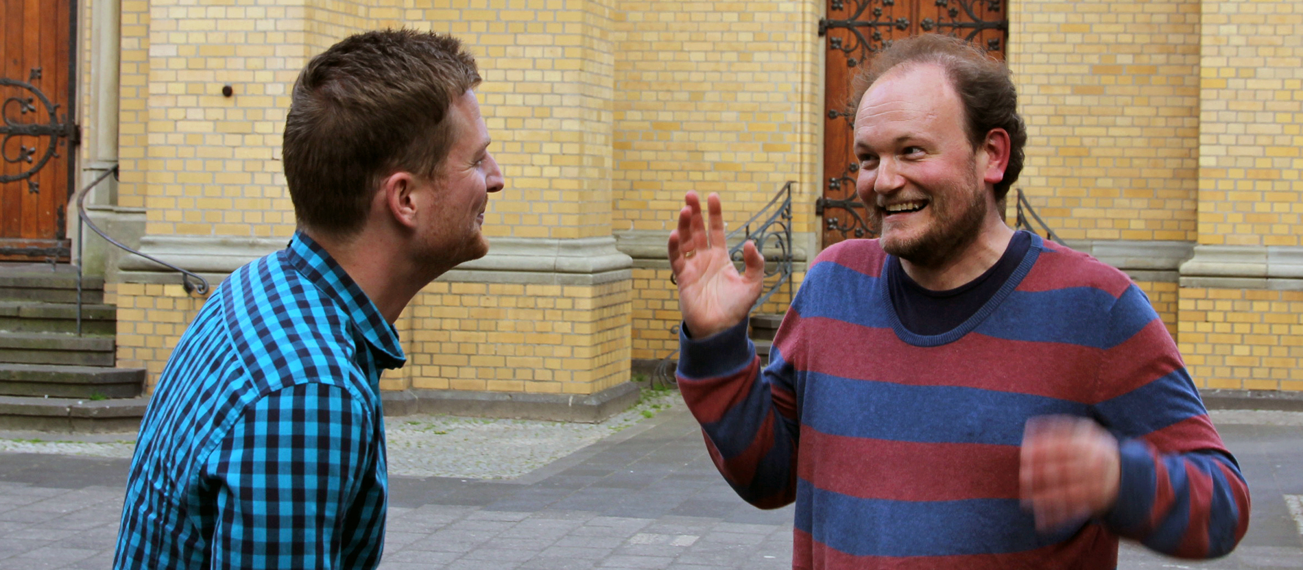 Klaus Köster und Klaus von Stosch unterhalten sich.