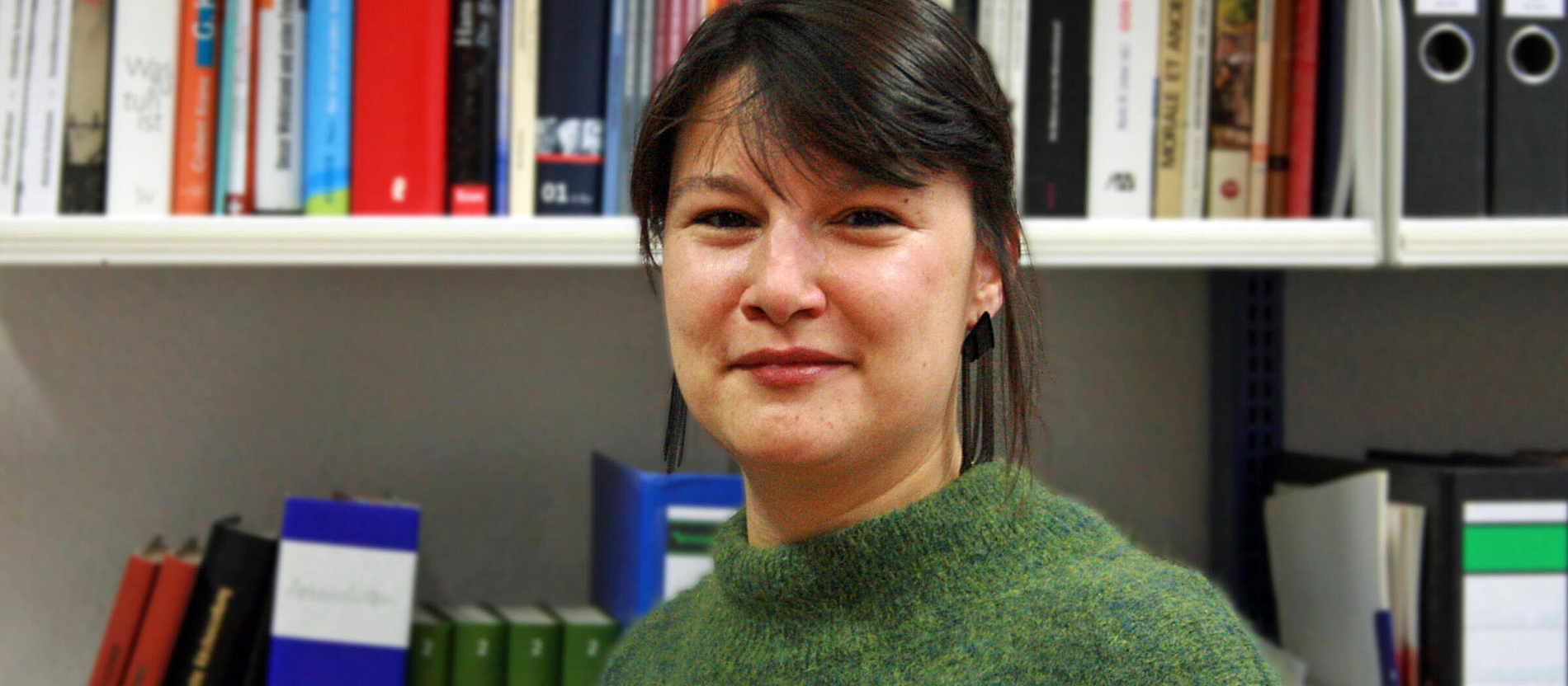 Porträtfoto von Professorin Anna Maria Riedl