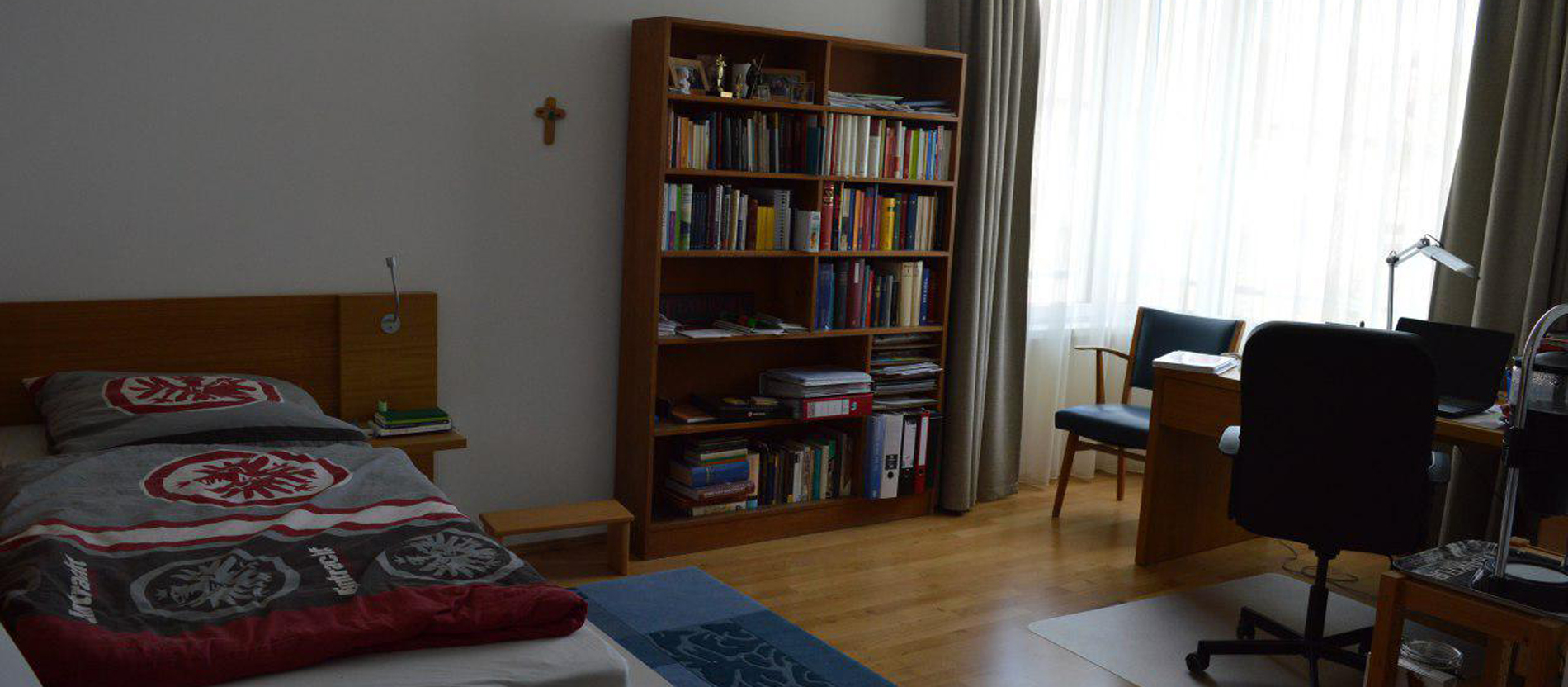 Das Zimmer von Johannes Köhler im Priesterseminar Sankt Georgen in Frankfurt